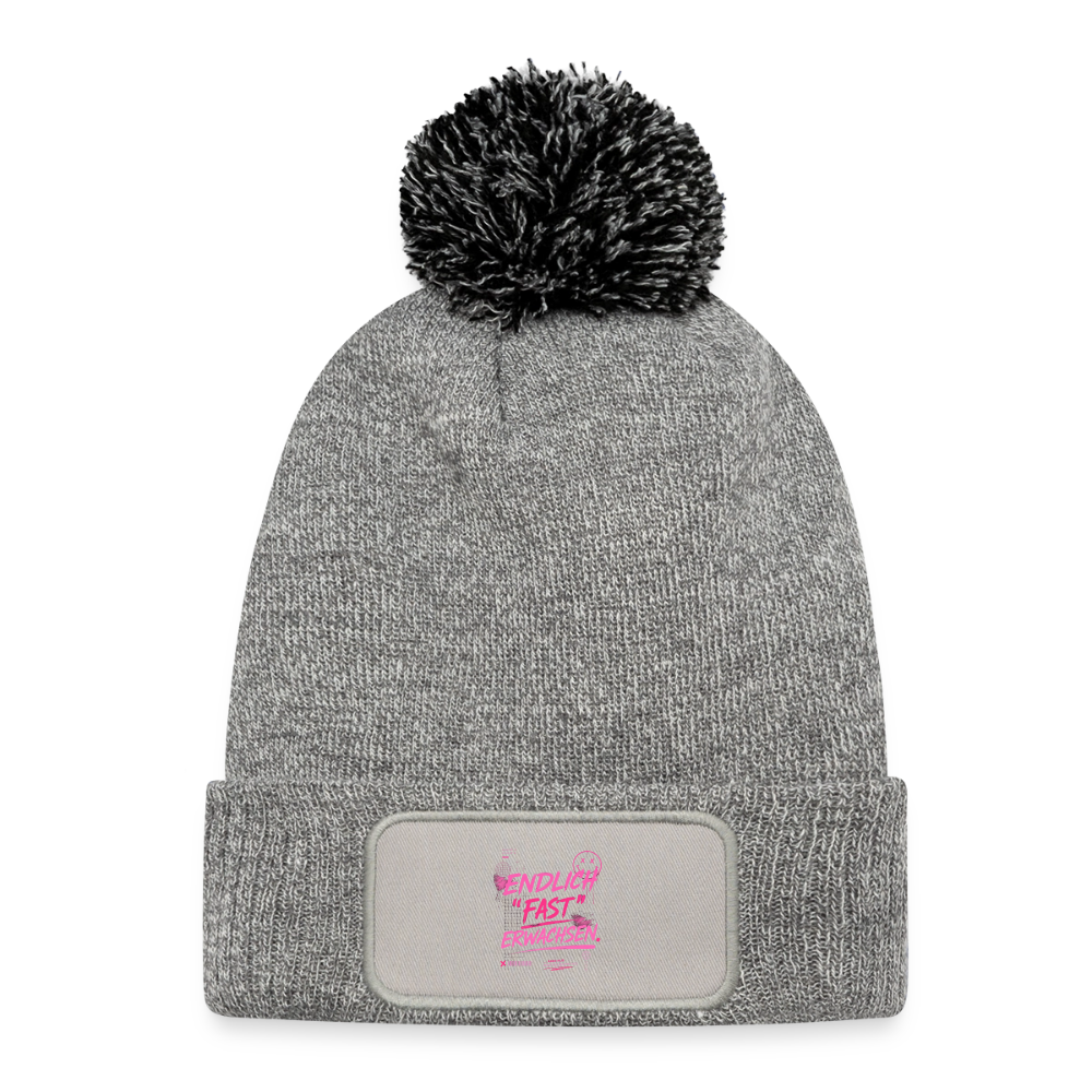 Strick Patch Beanie mit Bommel " fast Erwachsen pink" - Grau meliert