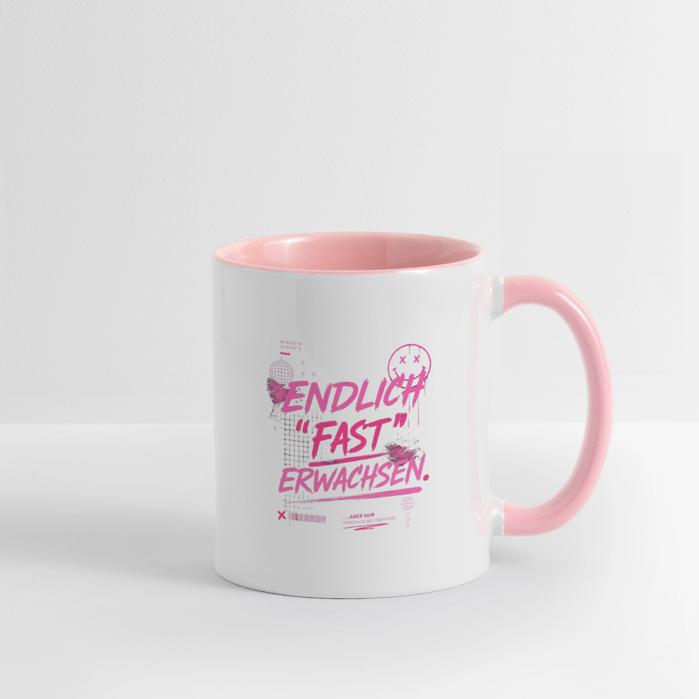 Tasse zweifarbig mit Statement "fast Erwachsen pink" - Weiß/Pink